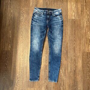 Silver Suki Skinny Slightly Distressed Jeans – Size 30x31